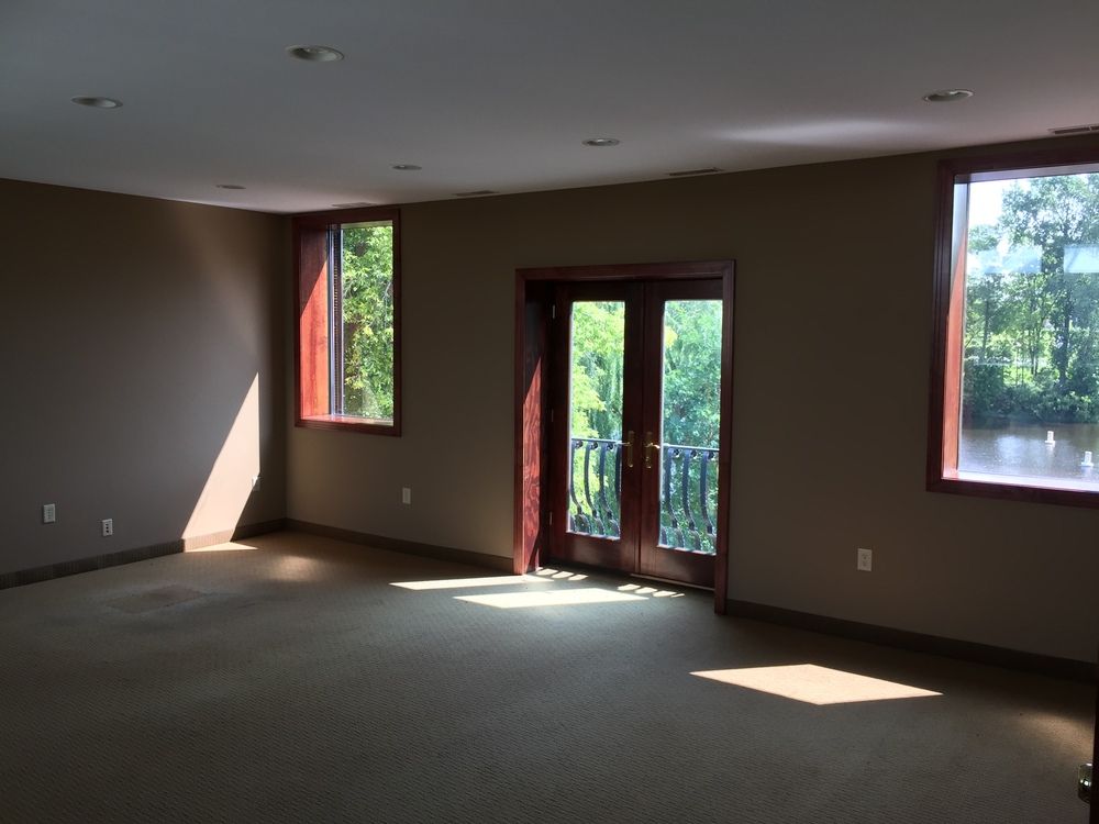2040 N Ferry St, Anoka, MN 55303